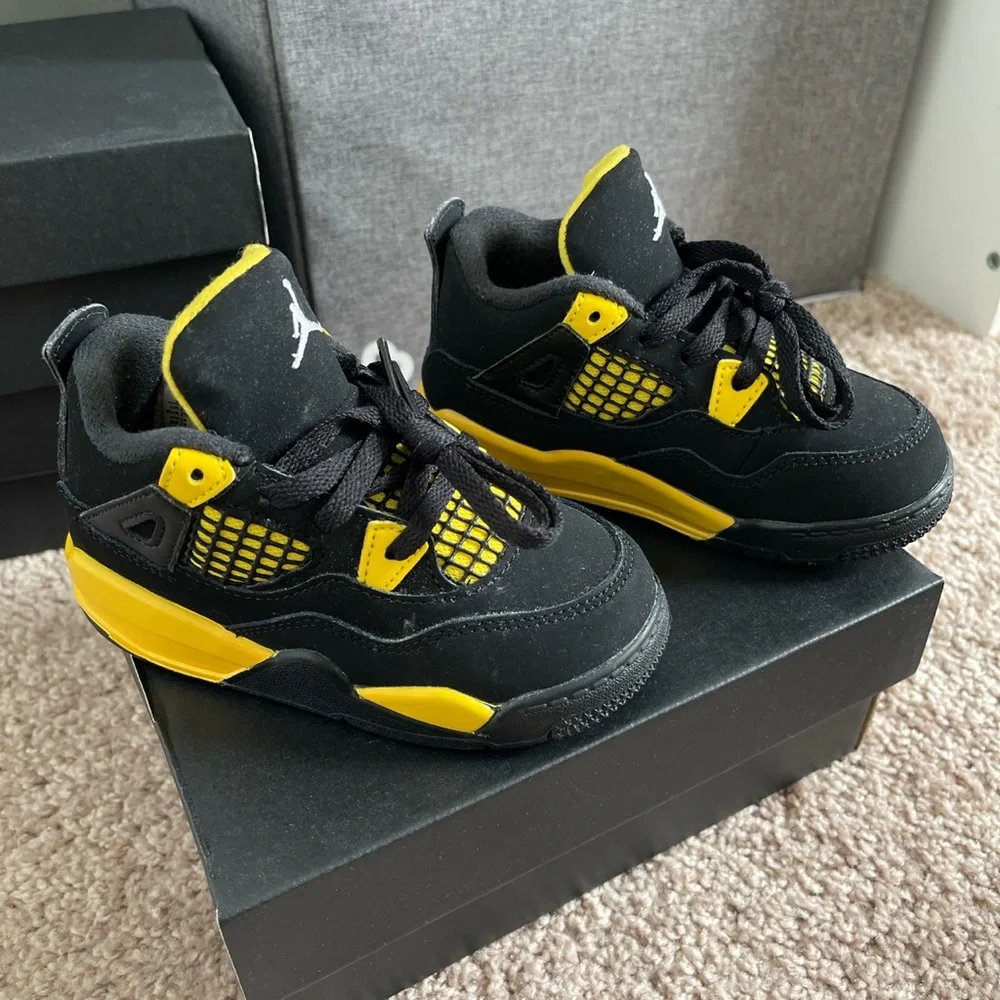 Nike Jordan Kids' Black and Yellow Athletic Sneakers